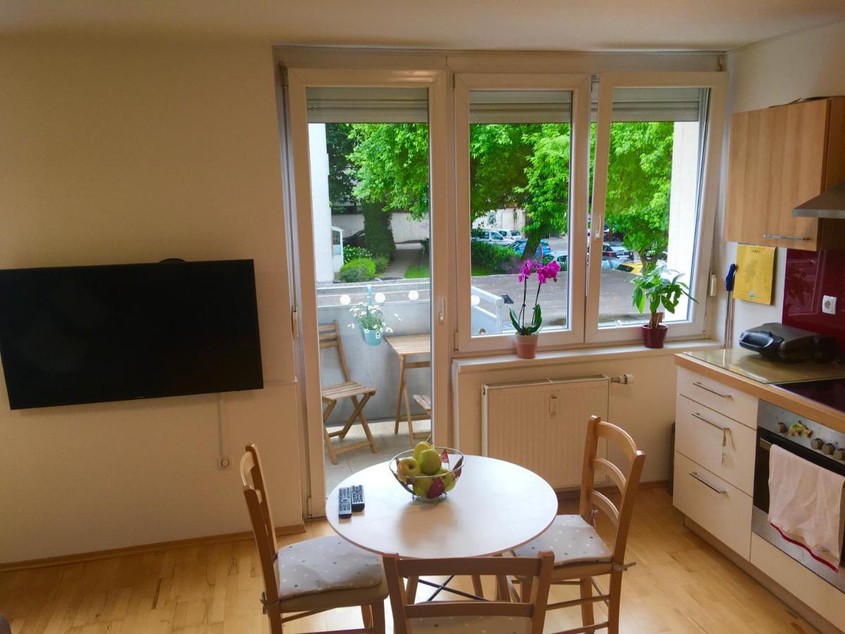 Cosy Studio Andy With Great Location Любляна Екстериор снимка